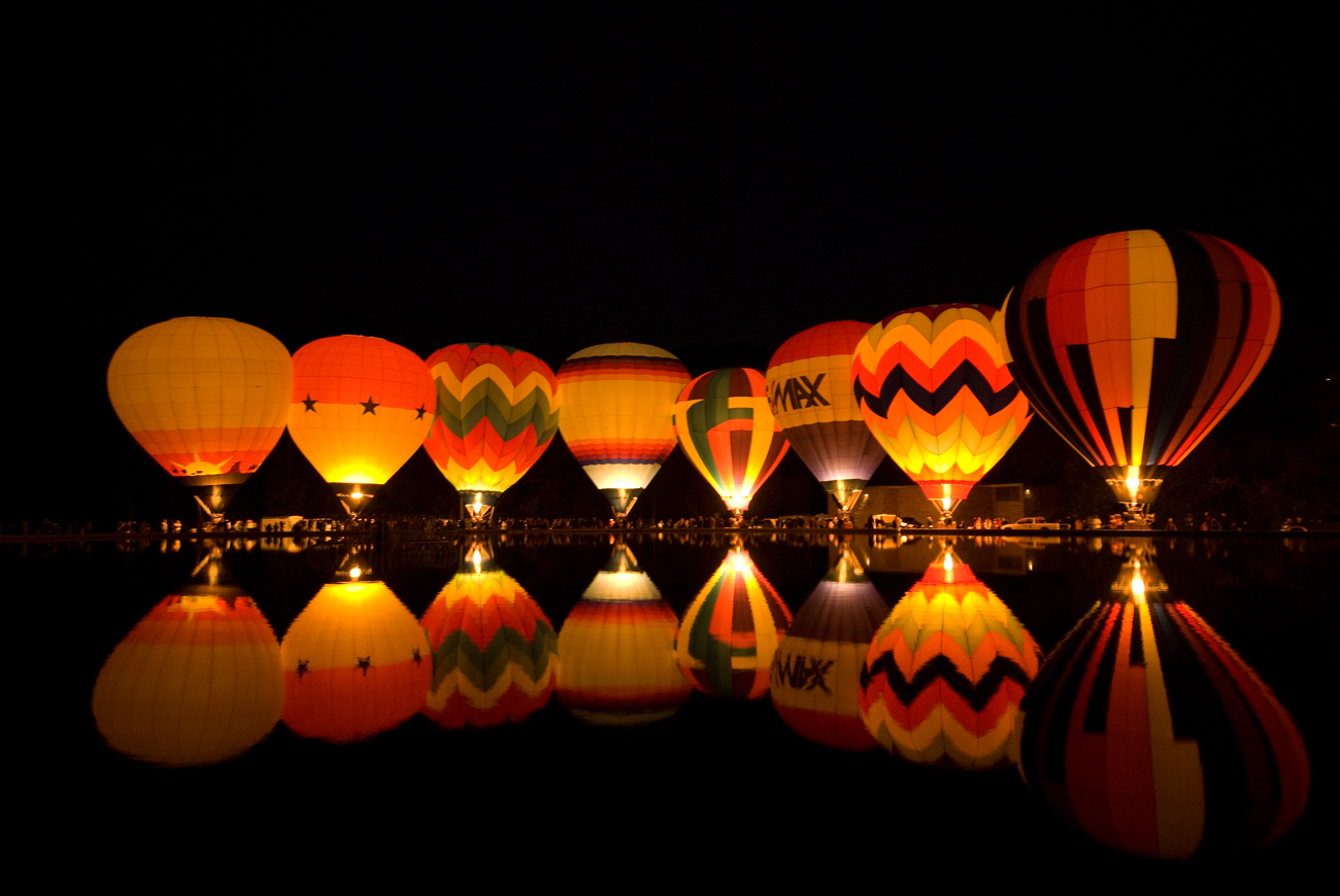 Balloon Glow Mirror Lake